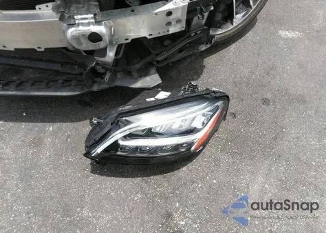 2019 Mercedes-Benz C 300 from USA, damaged, VIN WDDWJ8DB5KF854439